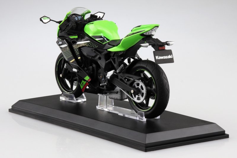 青島文化Aoshima 10969 - 1/12 Kawasaki Ninja ZX-25R Lime Green x
