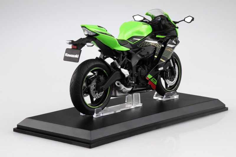 青島文化Aoshima 10969 - 1/12 Kawasaki Ninja ZX-25R Lime Green x